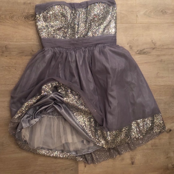 Prom dress - Picture 4 of 4